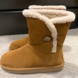 Koolaburra Chestnut Suede Boots